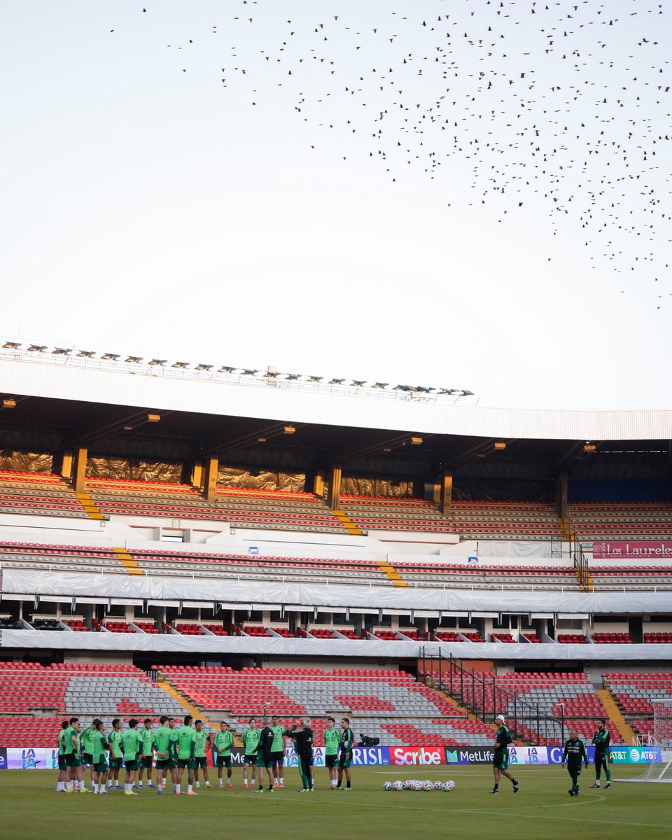 ¡Hoy el corregidora se llena de verde, blanco y rojo! 🇲🇽

#SomosMéxico
