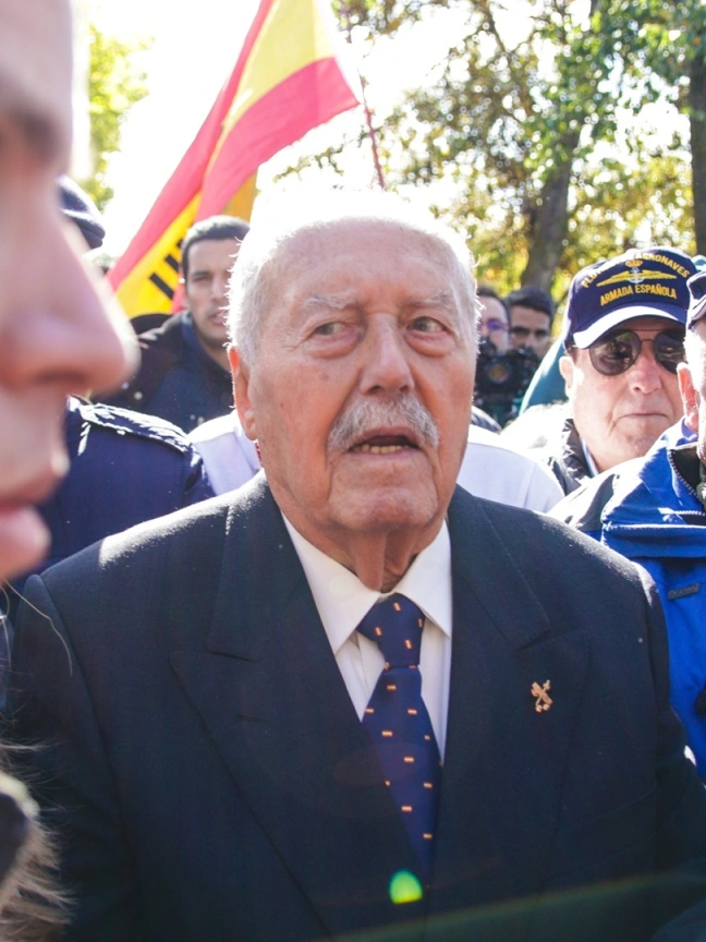 Ejemplo de servicio y lealtad a España 🇪🇸
D.E.P. Teniente Coronel Antonio Tejero ✝️🙏