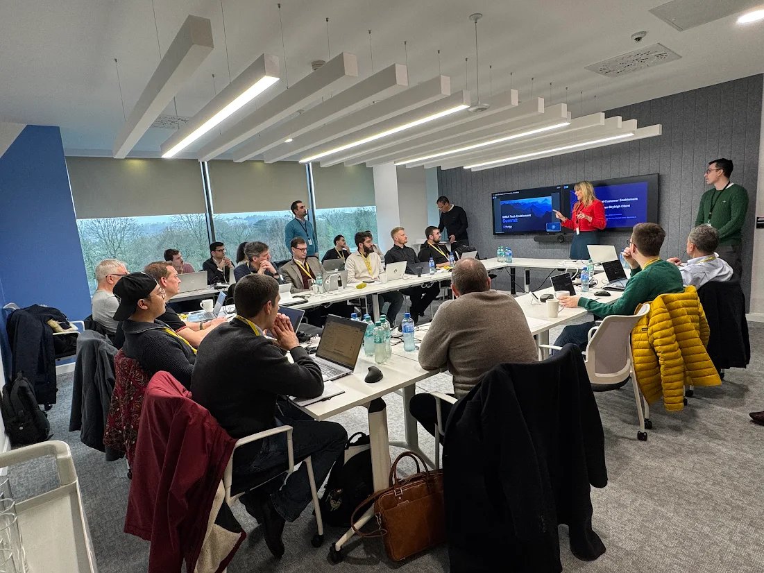 Skyhigh Security tweet media