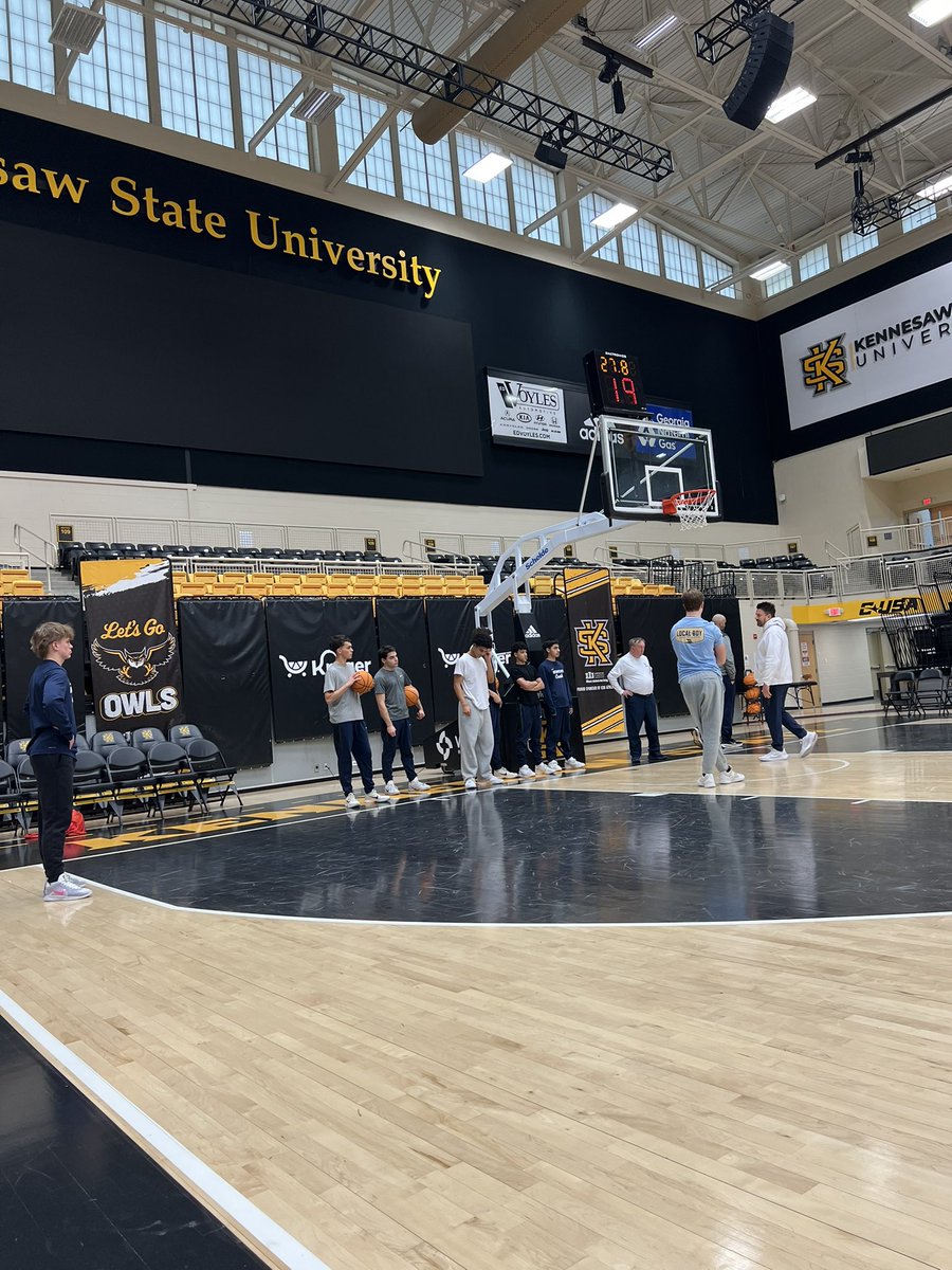 CoahullaMBB's tweet photo. Big thank you to @KSUOWLSMBB and @CoachWilliewat for letting us stop in for a shoot a round on our way to our 1st rd State game at Morgan County. https://t.co/hUTW7UF0N9