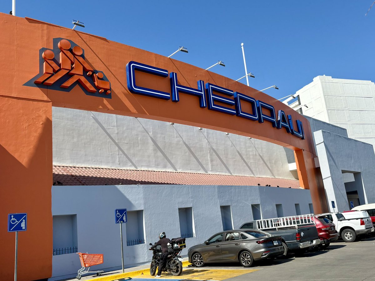 Carolyn 🇨🇦 tweet media