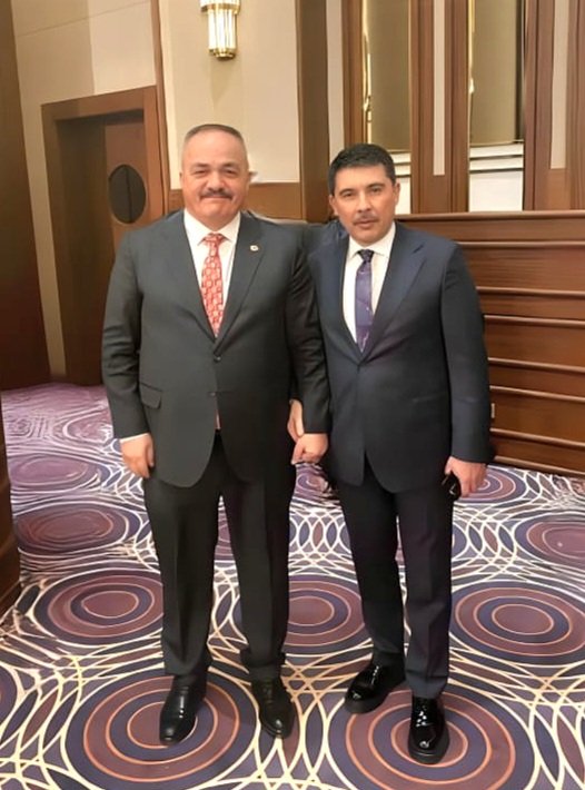 HasanNuriAkca's tweet photo. Cumhurbaşkanımız Sayın Recep Tayyip Erdoğan beyefendinin Emek Sofrası  iftar programına katılım sağladık. Kıymetli Hemşehrim Sayın Prof.Dr @hasandogan beyle Kızılcahamam üzerine sohbet ederek İlçemize vermiş olduğu desteklerden dolayıda kendilerine teşekkür ettim.
Sağolsunlar..! https://t.co/bPlWL1r1zF