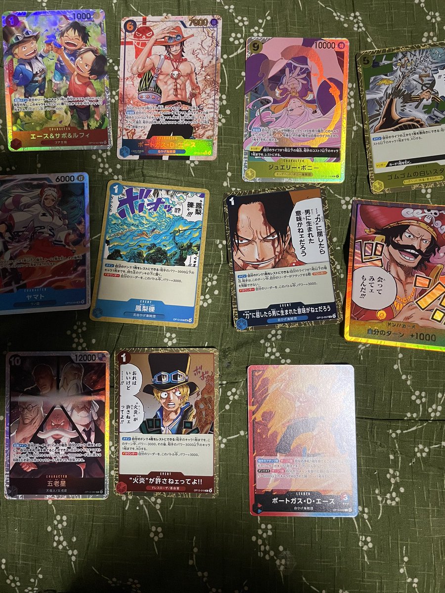 ワンピースカード受け継がれる意志開封 池袋の公式ショップ行った際