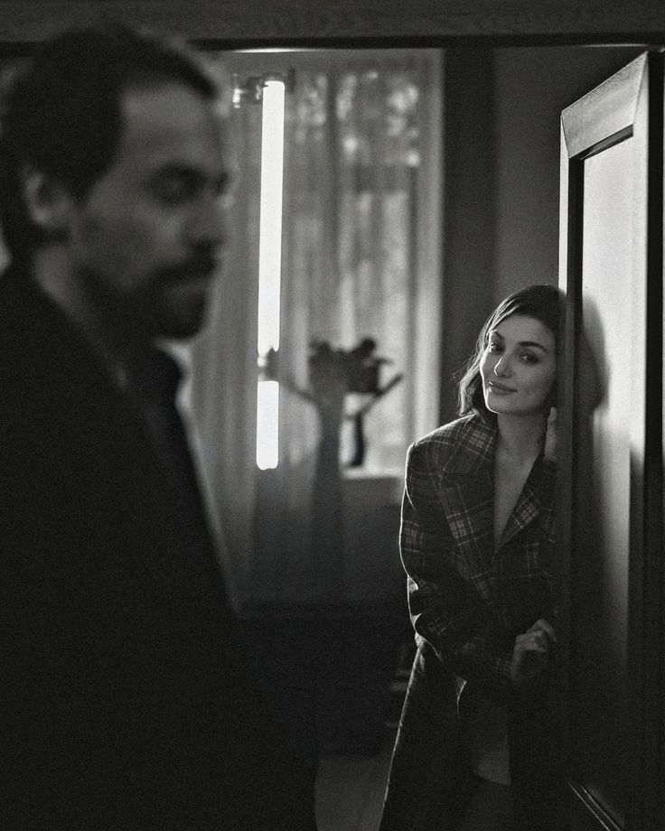 cottagecore_grl's tweet photo. You know the show is going to be super melancholic and insane when it's #metinakdülger 

#HandeErçel #dilandeniz #atiye #theegift https://t.co/ZCDZIuKHq4