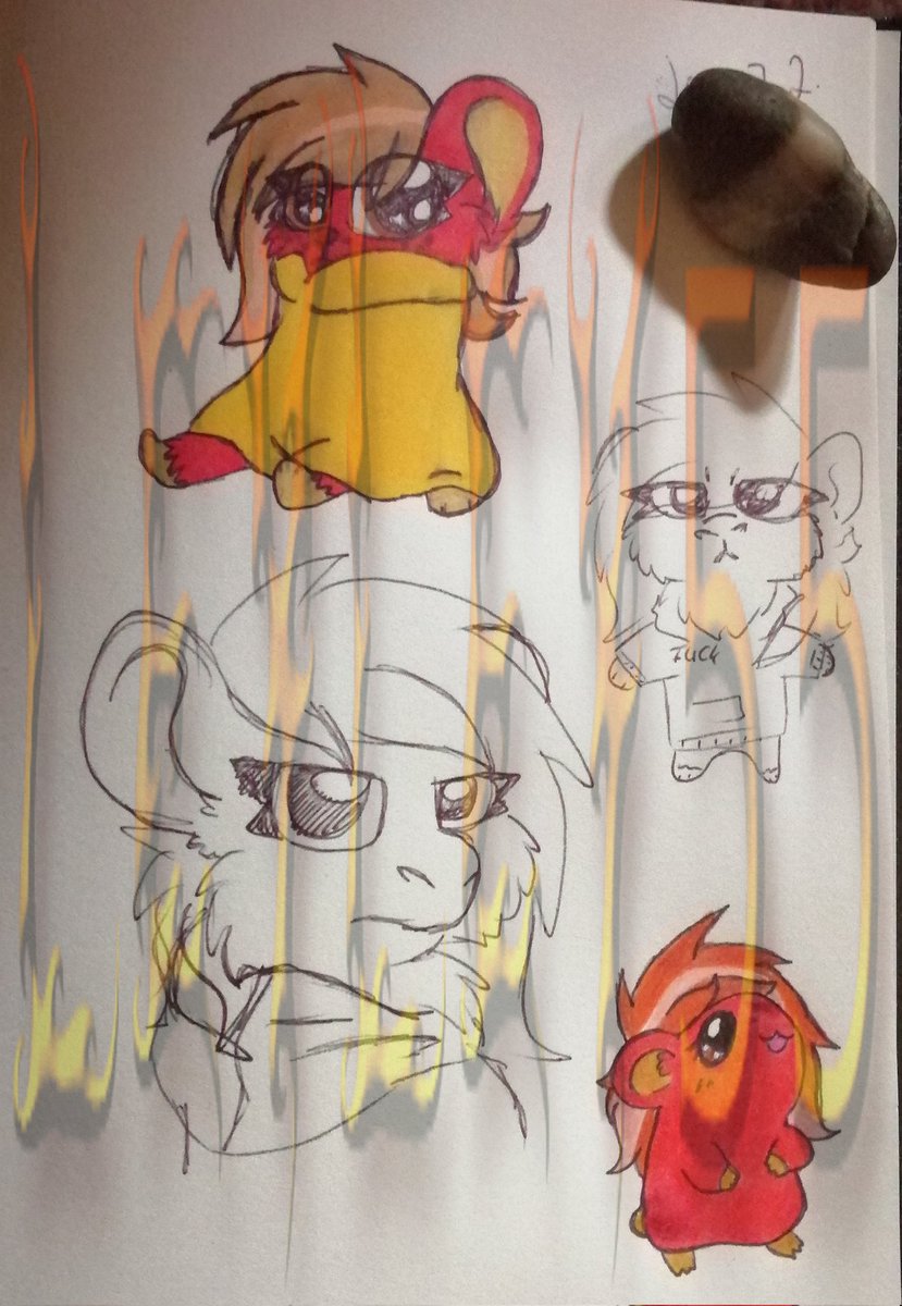 WE NEED MORE RED RODENT!

#art #oc #originalcharacter #traditionalart #furry #furryoc #furryart #fursona #gunieapig #hamster #doodle #ArtistOnTwitter