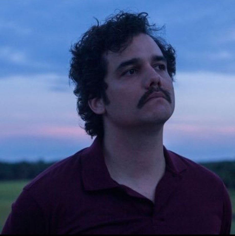 Just finished reading about Pablo Escobar, and damn, I totally get why people say there’s serious money in the drug game. WTF.

El mencho , puerto Vallarta CJNG, Cartel