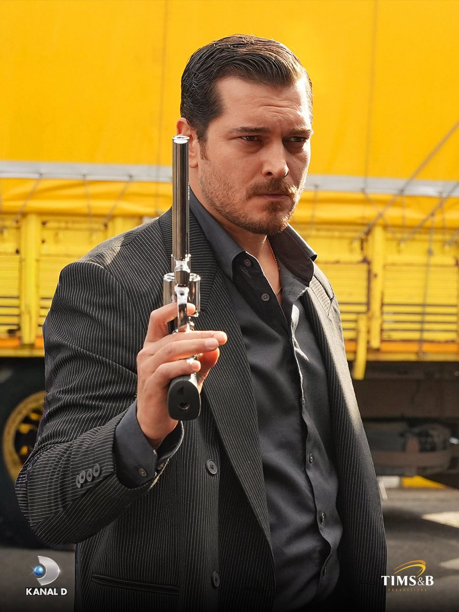 مساءات الملك الأربعاء 👑
الأربعاء ليس مجرد يوم عادي… بل هو يوم الأكشن والإثارة والقوة المستمرة بدون هبوط 
مساءات ثابتة على نفس المستوى أسبوعياً، حضور طاغي وأحداث تشدك من أول دقيقة لآخر مشهد…..

مساءات " حلم أشرف " …
حيث المتعة ما لها حدود والتشويق ما يهدأ والقوة مستمرة إلى ما