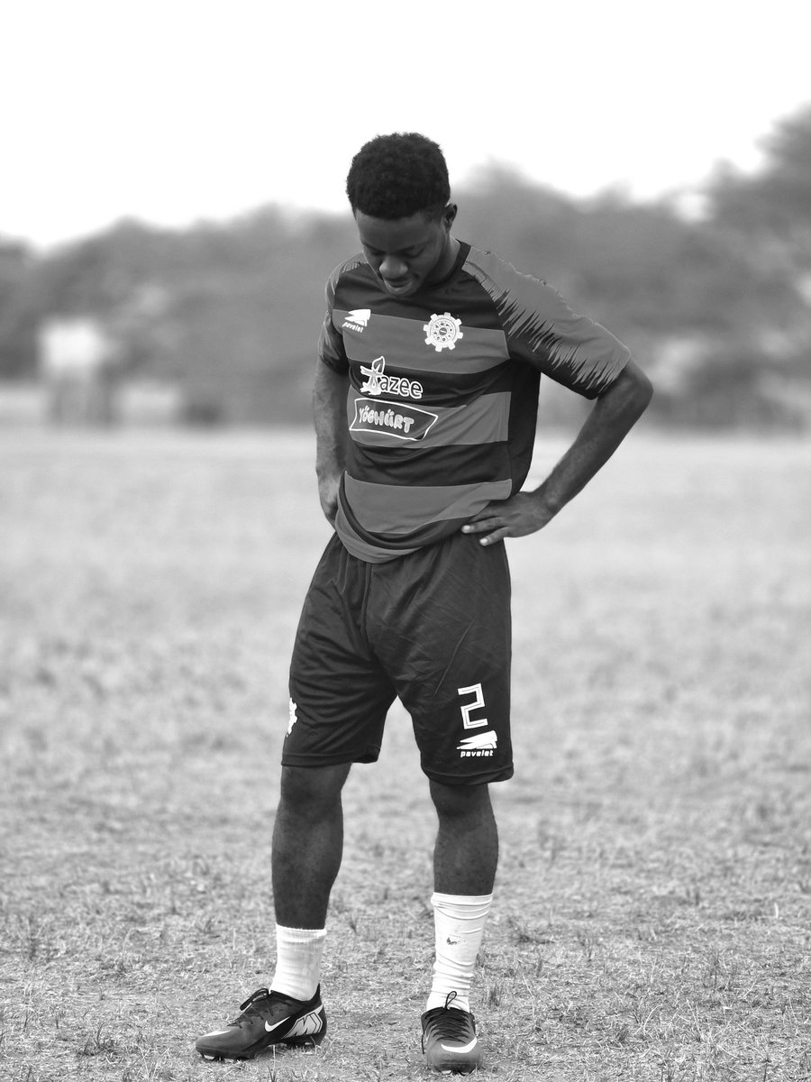 Vkmachine_'s tweet photo. Not Roberto Baggio

Victor O. Kolawole (GMNSE, GMNSIIE GMNIEE)
The man who didn't die studying 

Bsc Industrial &amp; Production Engineering, University of Ibadan https://t.co/dnIbdLo015