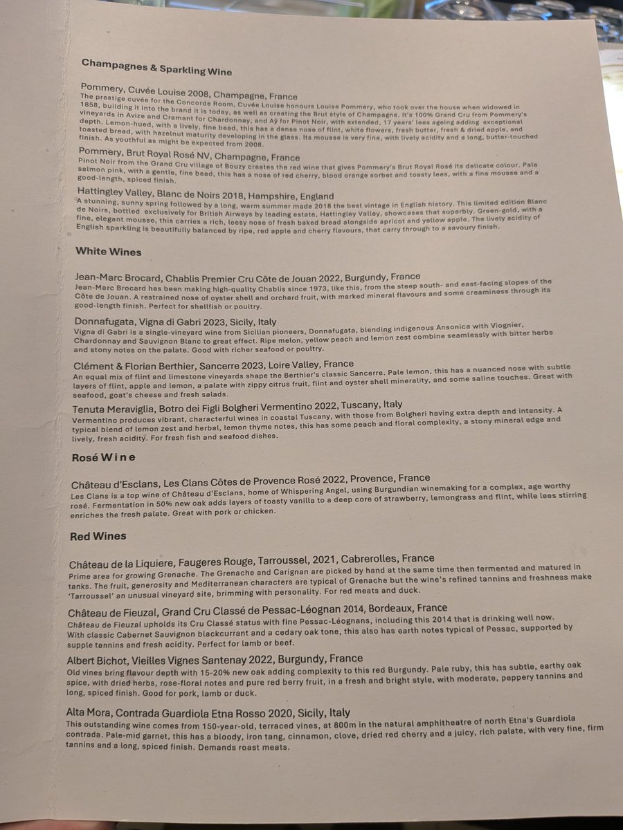 Speedbird Julie ✈️🍾🥂❤️⛸️ tweet media