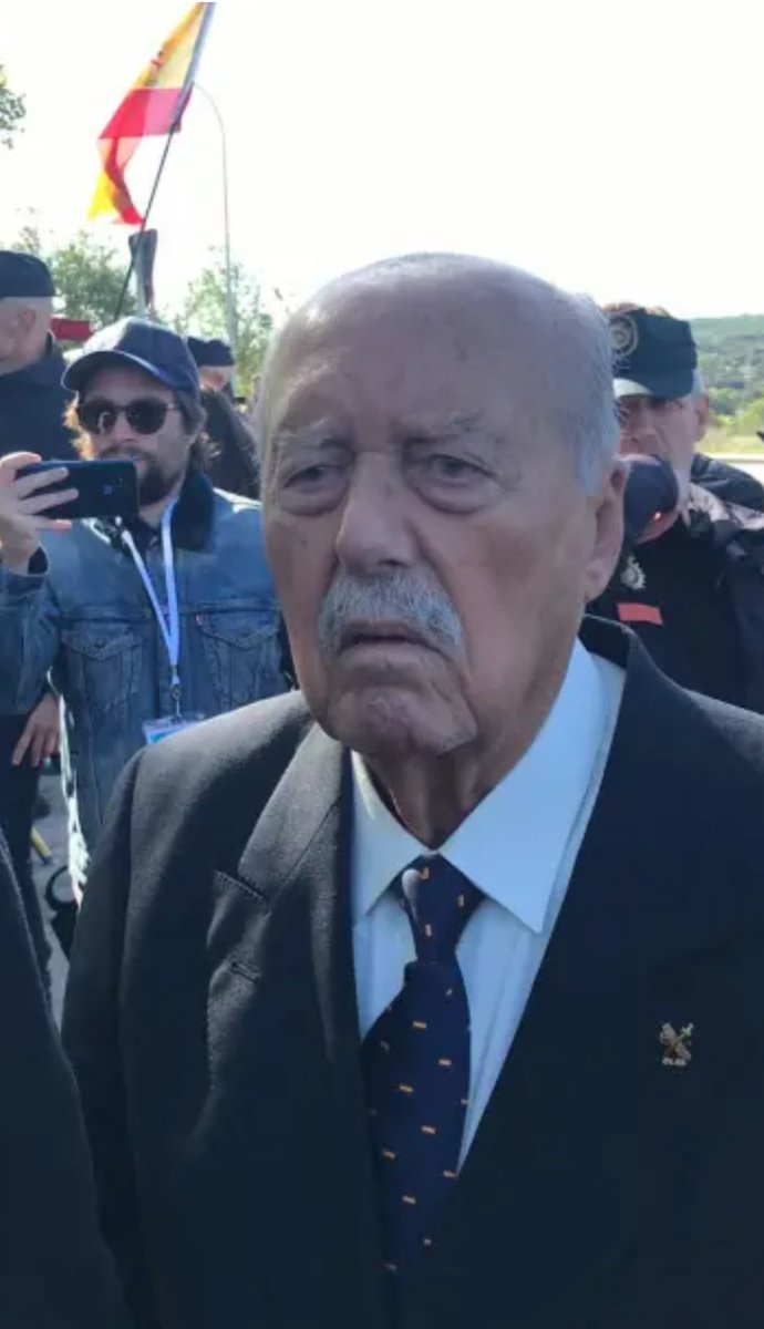 Ha fallecido el Coronel de la <a href="/guardiacivil/">Guardia Civil</a> , Don Francisco Tejero. 
Un fiel servidor de España, cumpliendo órdenes. 
Jamás pidió el indulto ( no como las ratas separatas catalanas y lloronas)
D. E. P., un Hombre con HONÓR!!!