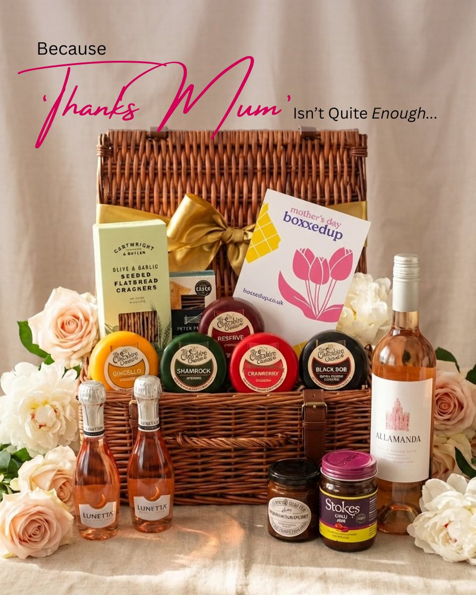 CorpChocs's tweet photo. Two mini Lunetta Prosecco Rosé, Allamanda Pinot Grigio Rosé, FIVE Cheshire rounds, artisan crackers, chutney and chilli jam — all beautifully packed in a #luxuryhamper and a personalised card.

Order here:
https://t.co/vSG3Mi3iCj https://t.co/7mGrJwtt5b