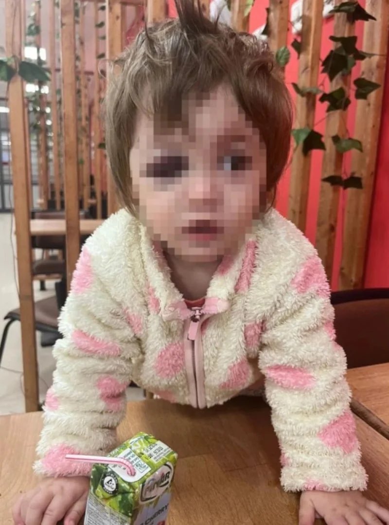 Yalova’da darbedilen Baba be 14 aylık İkra dosyasında şüphelilerin savcılık ifadeleri ortaya Çıktı

Savcılık ifadelerine göre:

Servet Ergin, Muhammed Baca’nın kucağında kızının olduğunu belirterek, kardeşi Şener Ergin’in yerden plastik benzeri bir cisim alıp Muhammed Baca’ya