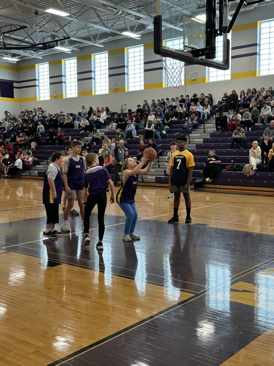 Avon Middle School tweet media