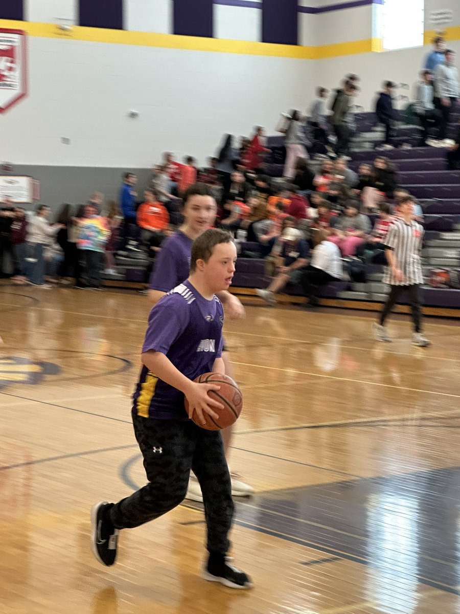 Avon Middle School tweet media