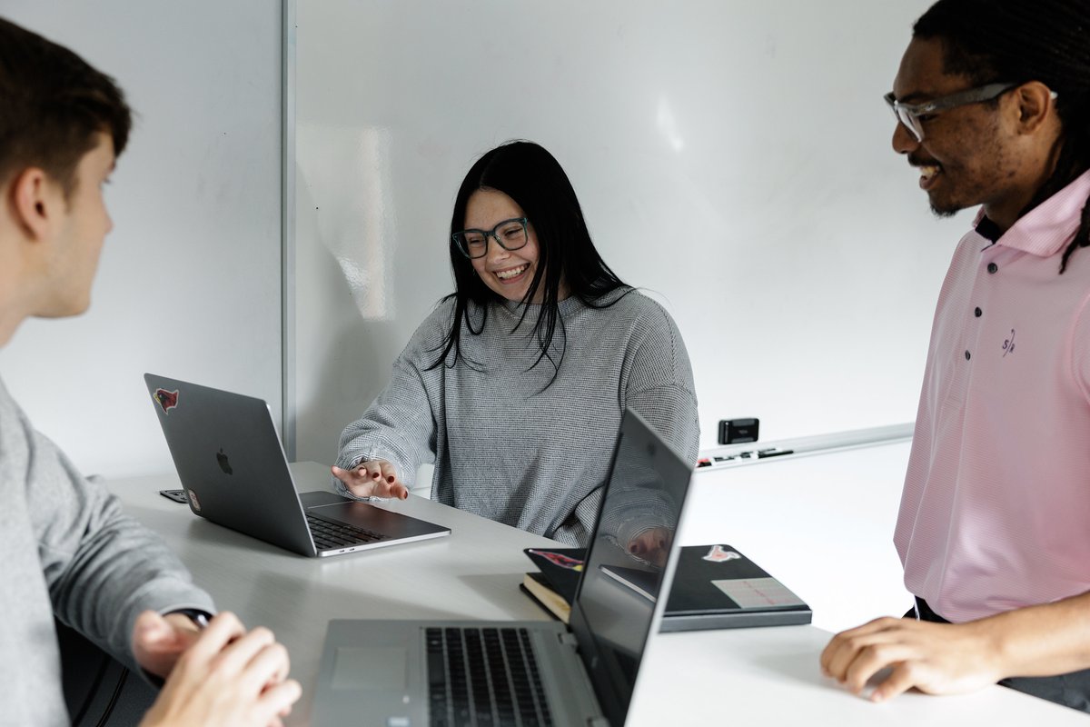 northcentralcol's tweet image. Thinking about #graduate school? Join us for an upcoming information session or campus visit to learn more about our programs!

🔴 Bridge Master of Occupational Therapy
⚫️ Master of Education in Educational Leadership
🔴 Nursing Programs
⚫️ &amp;amp; more!

🔗: bit.ly/4kIeaUh.