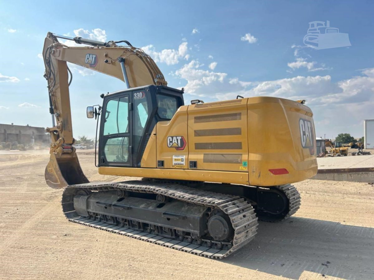 machinerytrader's tweet image. 🏗️ 2023 CATERPILLAR 330 Crawler Excavator For SALE! 🌟

⏱ 813 hours
💪 Jobsite ready

View the excavator here ➡️ ow.ly/LgUv50YlTZZ

#Caterpillar #CrawlerExcavators #Excavators #MachineryTrader