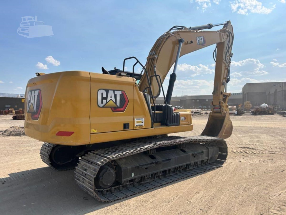 machinerytrader's tweet image. 🏗️ 2023 CATERPILLAR 330 Crawler Excavator For SALE! 🌟

⏱ 813 hours
💪 Jobsite ready

View the excavator here ➡️ ow.ly/LgUv50YlTZZ

#Caterpillar #CrawlerExcavators #Excavators #MachineryTrader