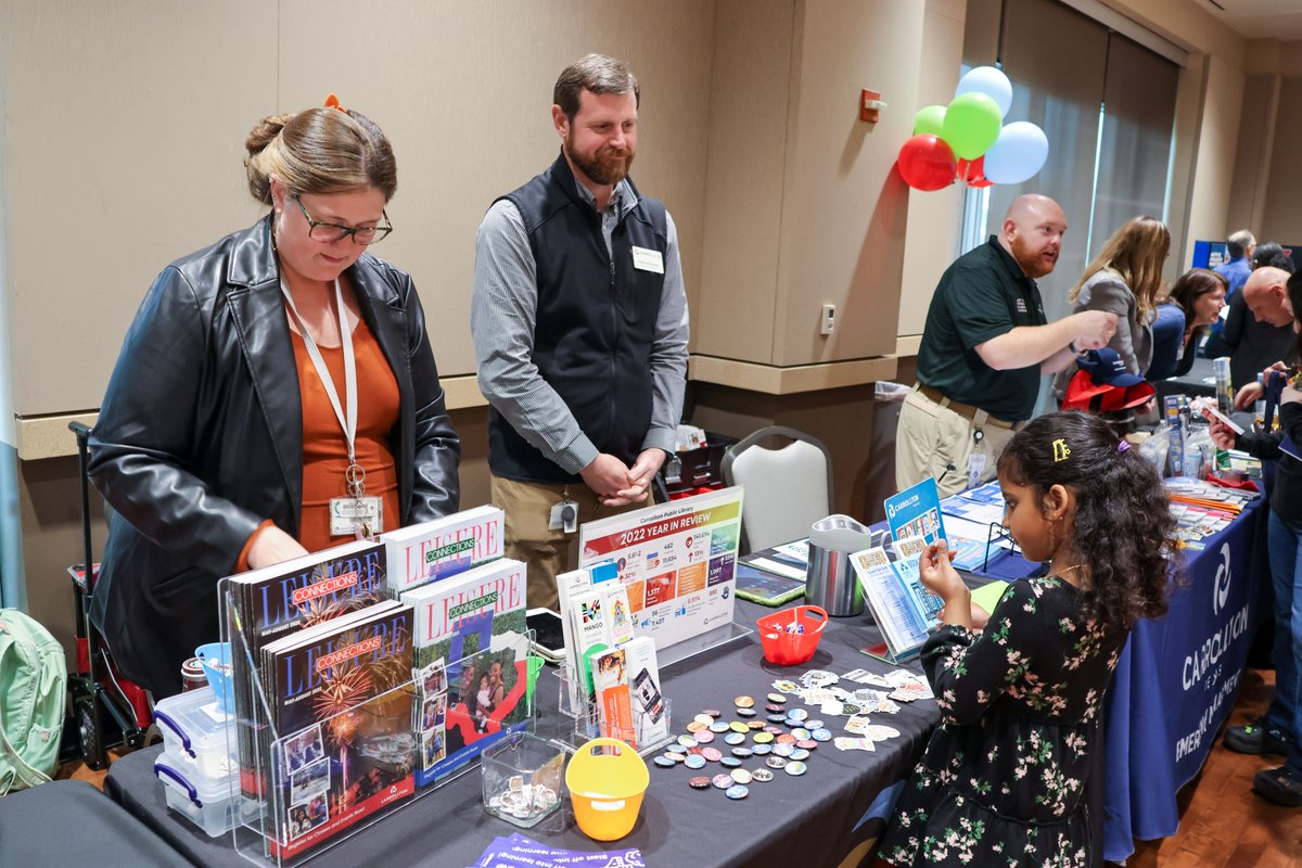 Get ready to mingle, celebrate, and learn! The 18th annual Citizens' Evening is TONIGHT (2/25) at 6pm at the Carrollton Senior Center's Texas Ballroom. Hear the State of the City address from Mayor Steve Babick, mingle with City officials, find out the winners of the Carrollton