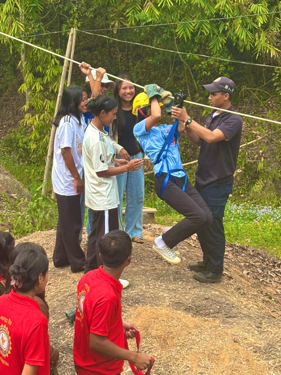 NssMahatma's tweet photo. Day 4 of YAMS!
Confidence rising, coordination improving, and commitment growing stronger. NSS MGU Cell volunteers continue their journey in disaster response training at Nongpoh, ready to serve when it matters most. 
#NSSMGU #YAMS #DisasterManagement #CommunityHeroes https://t.co/fACdwZFxGL
