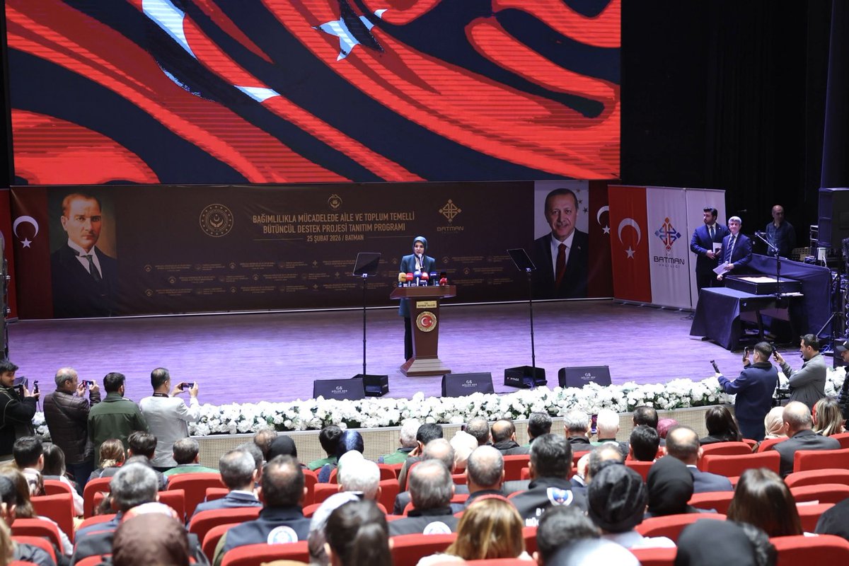 Mahinur Özdemir Göktaş tweet media