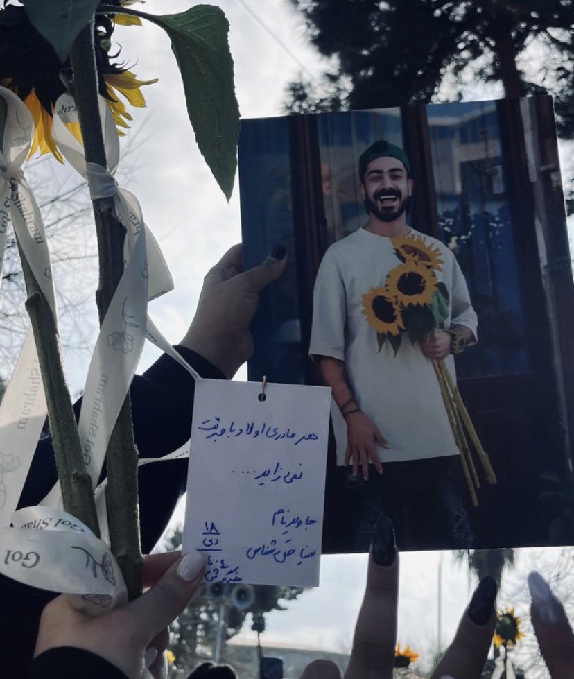 بهم میگن نادیا☁️ tweet media