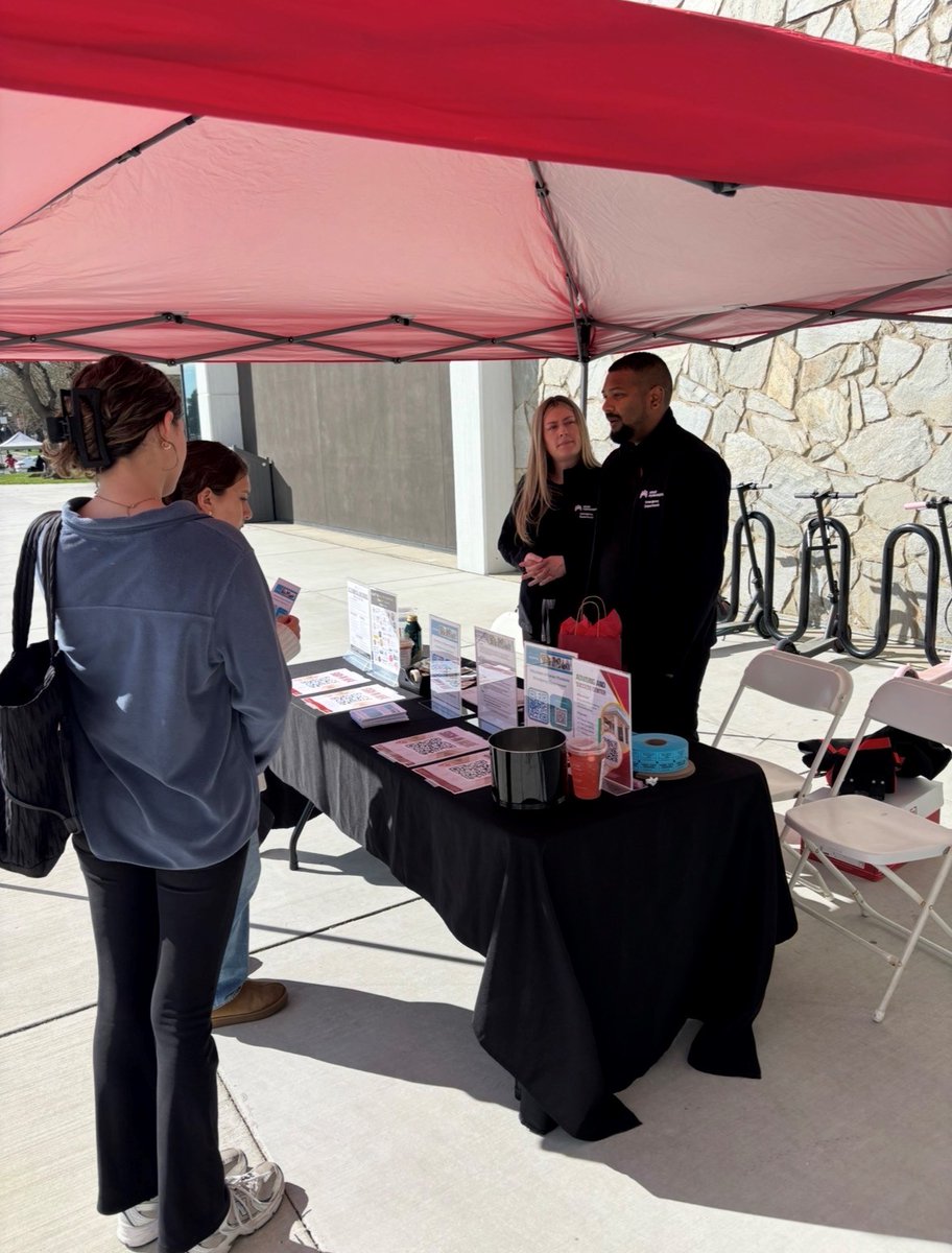 🚨 Interested in a healthcare career?

Join the Career Center TODAY at 2 PM in South Dining for @KaiserPermanente ER Volunteer Program Info Session!

Learn about volunteer roles, application requirements with Stan State alumni Ricky Prasad! 🙌
