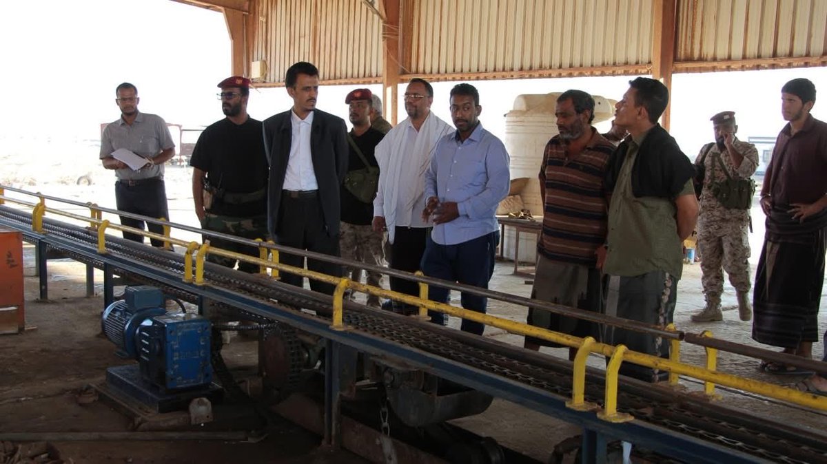 الوكيل الجيلاني يدشن أولى النزولات الميدانية للجنة متابعة الغاز بحضرموت

المكلا | 25 فبراير 2026 | المكتب الإعلامي.

تنفيذاً لتوجيهات عضو مجلس القيادة الرئاسي محافظ حضرموت الأستاذ سالم أحمد الخنبشي، دشن وكيل محافظة حضرموت، رئيس لجنة متابعة وتقييم أوضاع الغاز، الأستاذ حسن سالم