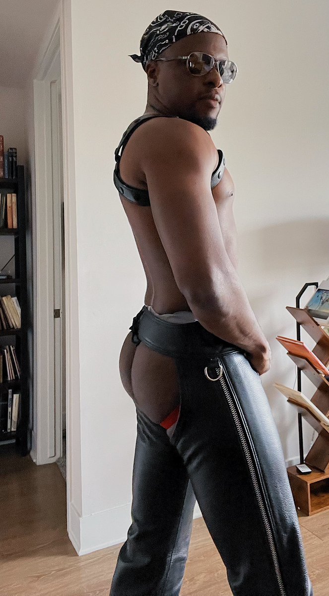 Leather Pig tweet media