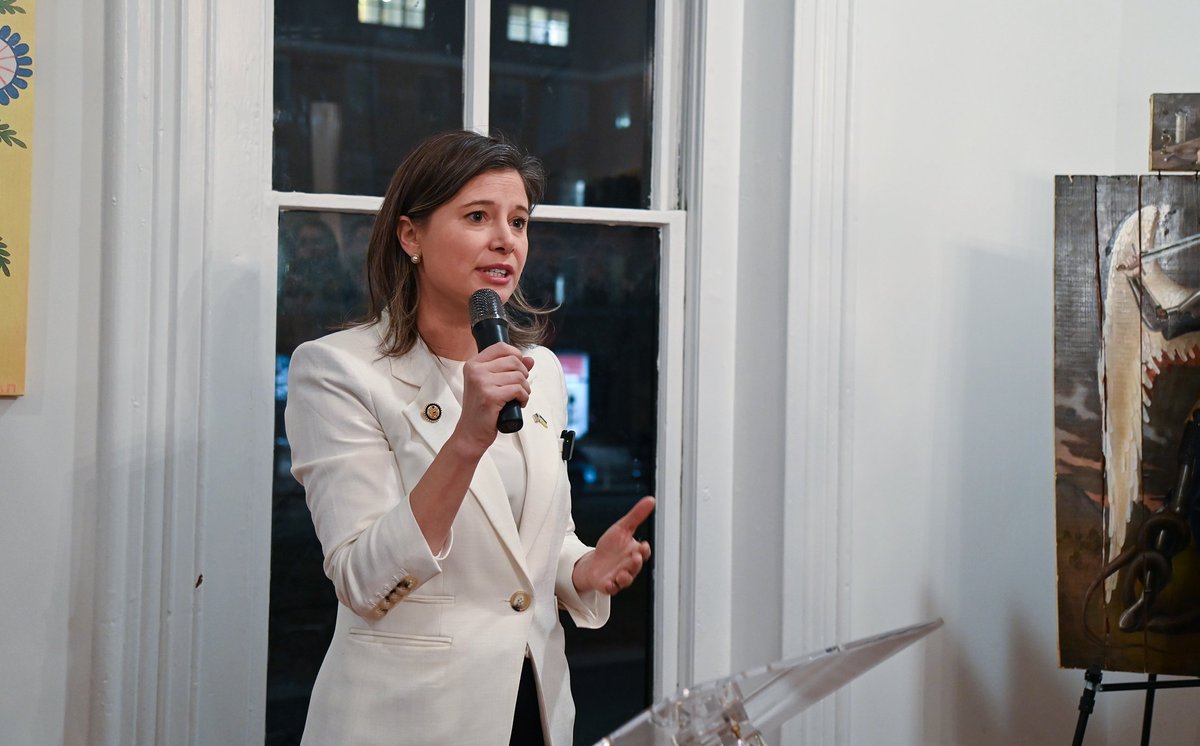 With Honor Action tweet media