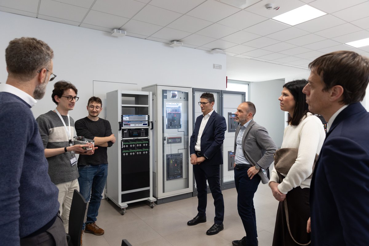 ABBItalia's tweet photo. La divisione #SmartPower di #ABBELectrification ha ottenuto la certificazione #ISO56001 @DNVBusAssurance: tra le prime aziende al mondo e 1° certificata da #DNV in Italia.
Un riconoscimento che conferma il nostro approccio strutturato all’innovazione!
🔗https://t.co/Igz0Q85A2j https://t.co/58D17R6wbh