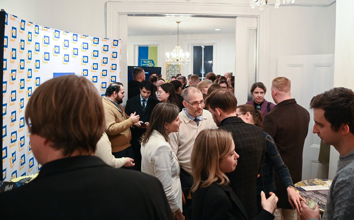 With Honor Action tweet media