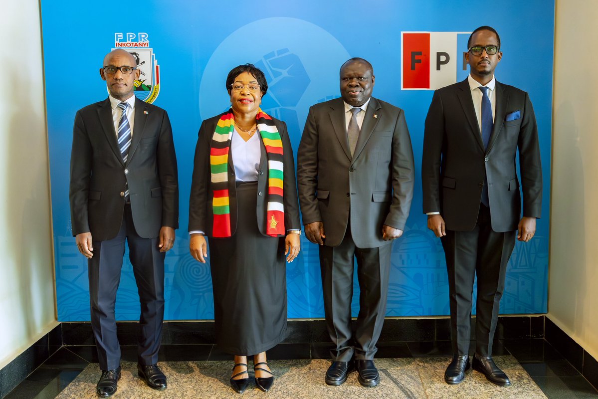 Earlier today, Secretary General Amb. Christophe Bazivamo received in his office, H.E. Prof. Charity Manyeruke, Ambassador of the Republic of #Zimbabwe to #Rwanda.

They discussed matters of common interest and committed to strengthening the existing  excellent bilateral