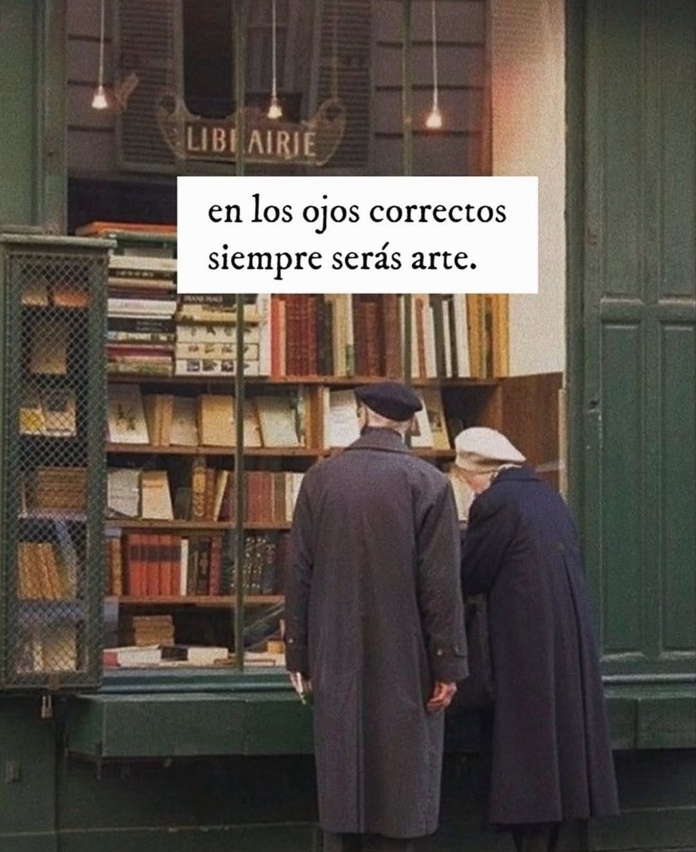 Me veo así cuando el tiempo me empuje hacia la vejez. Observar librerías, visitar museos, buscar cafeterías "cuquis" y deambular por museos contemplando  todo aquello que nos gusta y atrapa. Casi nada...