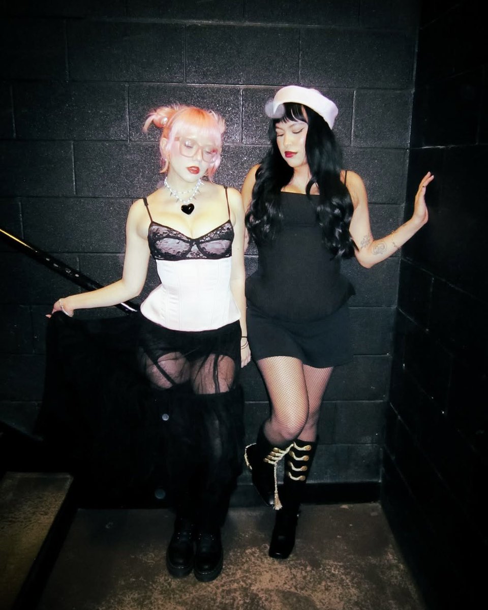 Island Records tweet media