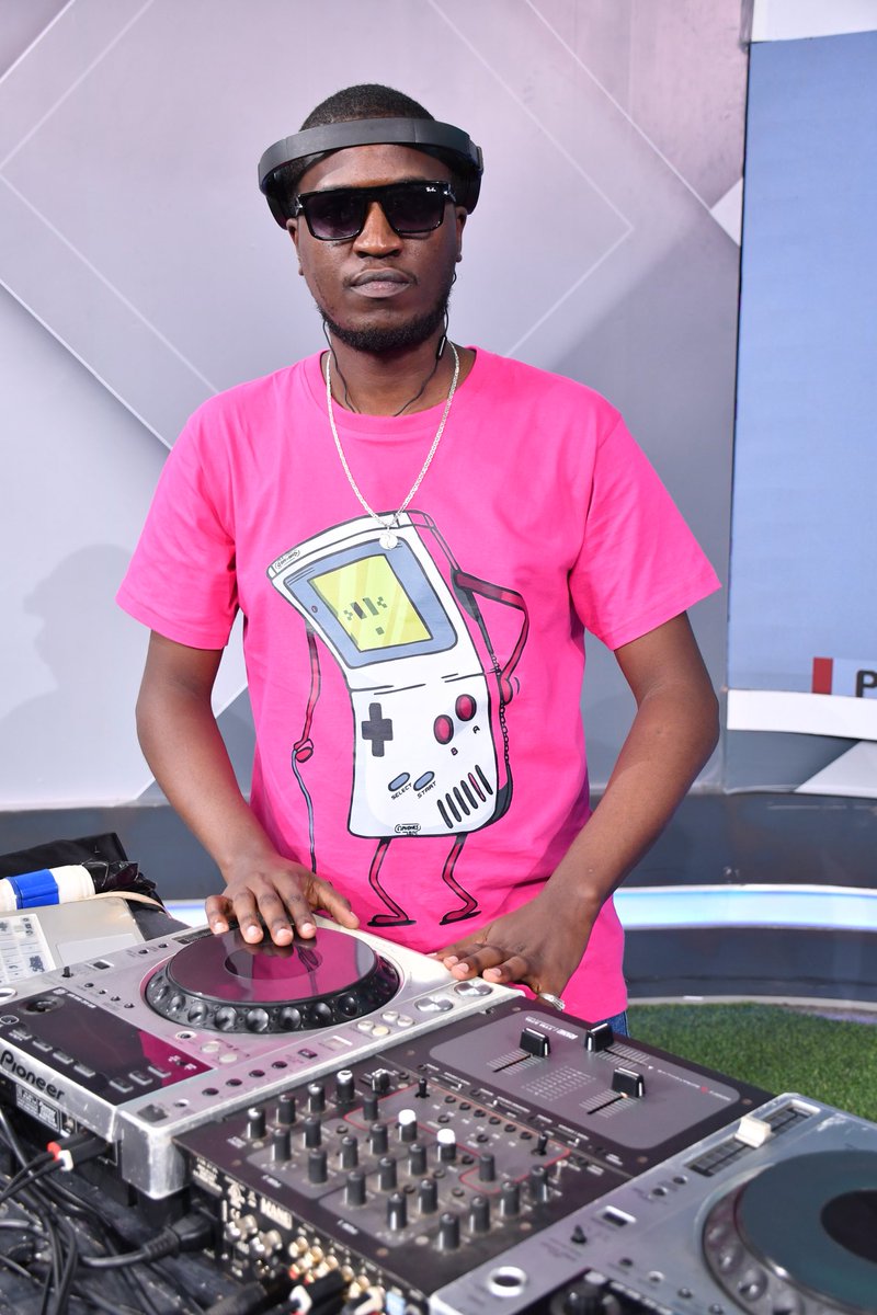 D-Rage 25flow © tweet media