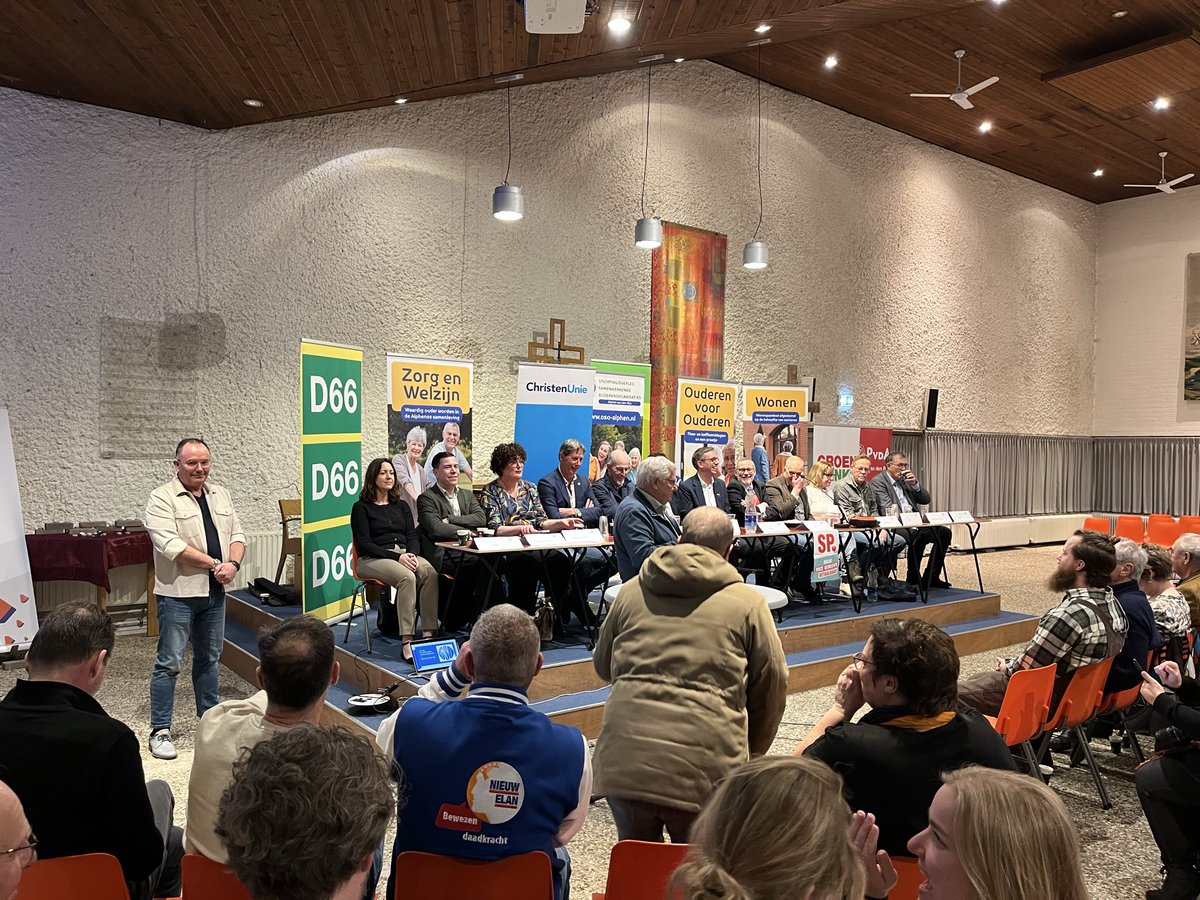 Vanavond het OSO-debat in De Bron. Waardig ouder worden in de Alphense samenleving, iets wat #CUinAlphen al jaren hoog in het vaandel heeft staan.