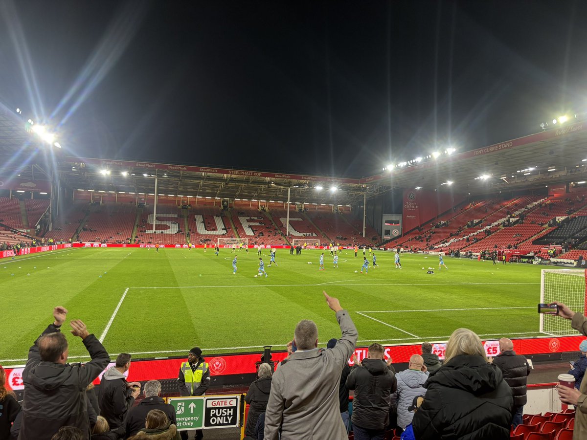 🅹🅾 🅲🅷🅰🅼🅱🅴🆁🅻🅰🅸🅽 🏴󠁧󠁢󠁥󠁮󠁧󠁿👕🇬🇧 tweet media