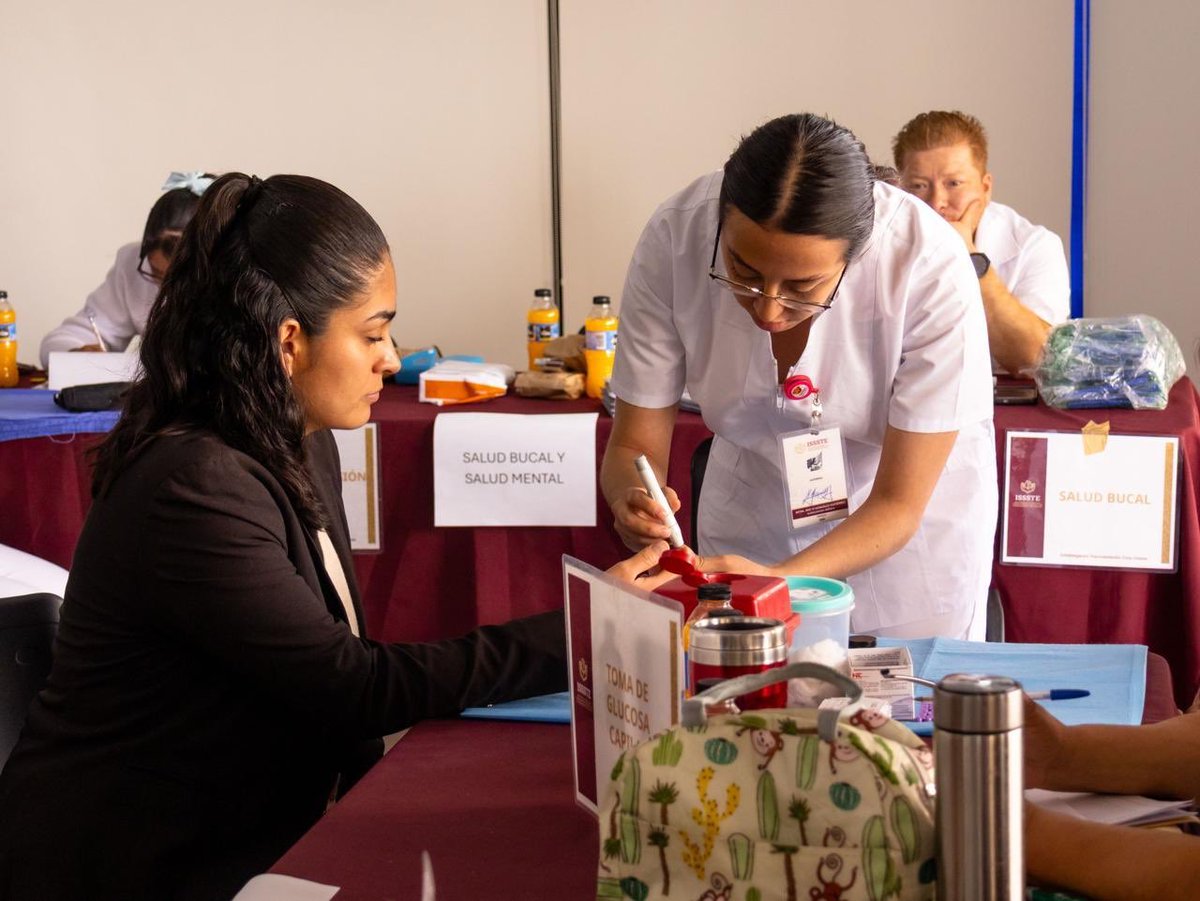 ProdeconMexico's tweet photo. #AgendaDelDía 📅 

En #PRODECON realizamos la "Jornada de Salud ECOS", una iniciativa para promover el bienestar de las personas funcionarias de la Procuraduría.  

Agradecemos al @IsssteZOriente por brindar atención en medicina preventiva y orientación sobre sus servicios para personas derechohabientes.  

Cuidar la salud también es fortalecer el servicio público. 🫂✨