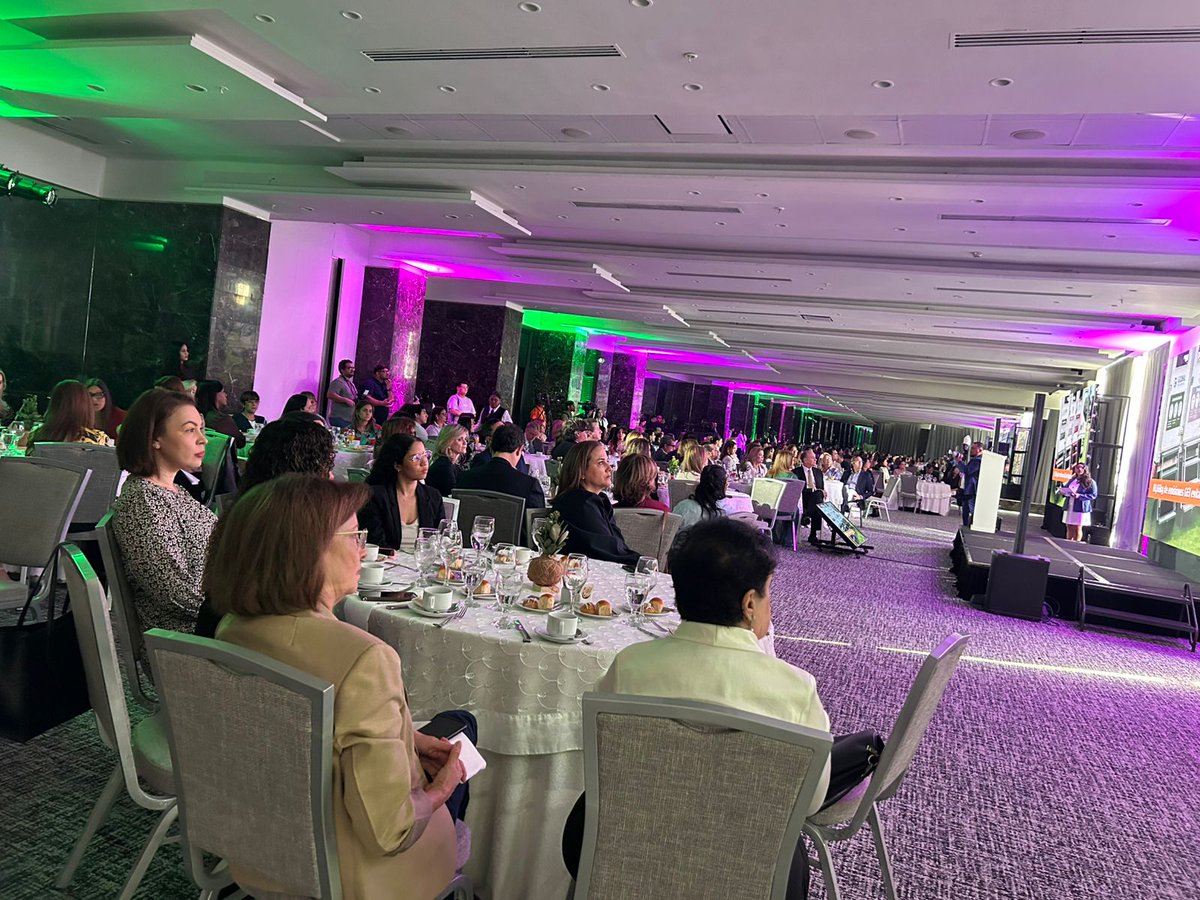 1empresa1aula's tweet photo. ✨ Participamos en la Asamblea Anual de @Sumarse
Felicitamos a Sumarse pro su liderazgo y deseamos que los proyectos 2026 se conviertan en impacto positivo para el país.
#FundacionUnaEmpresaUnAula #Sumarse #AsambleaAnual #Panama https://t.co/4Uvkc3nFNV
