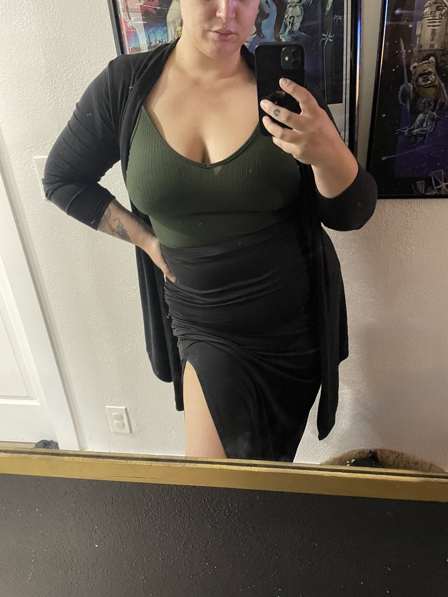 When momfit doesn’t have to be frump. 💁🏻‍♀️