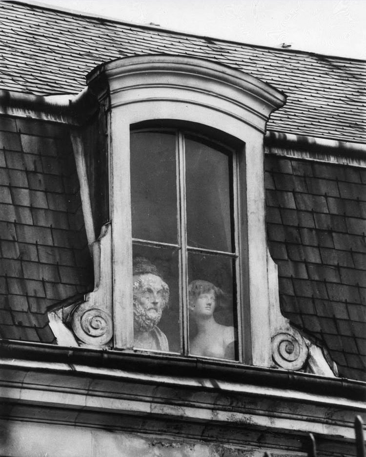 Joshuacagose's tweet photo. 📸 André Kertész

París (1928) https://t.co/r1mtJiYKdu