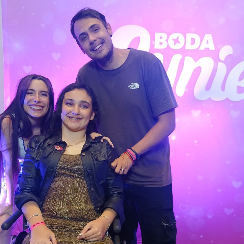 No se lo que vaya a pasar en el futuro y la verdad es algo a lo que tengo miedo pero aunque no sepa lo que este x venir solo quiero que estén aca <a href="/SrtaLyna/">Lynita ✨ lvs dani</a> <a href="/Nilcobax/">Dani 🐾 lvs Lynita</a>