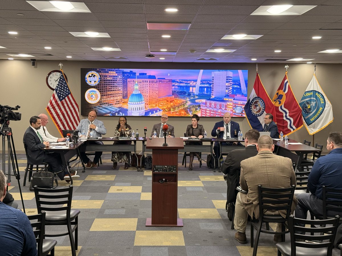 Mark Maxwell tweet media