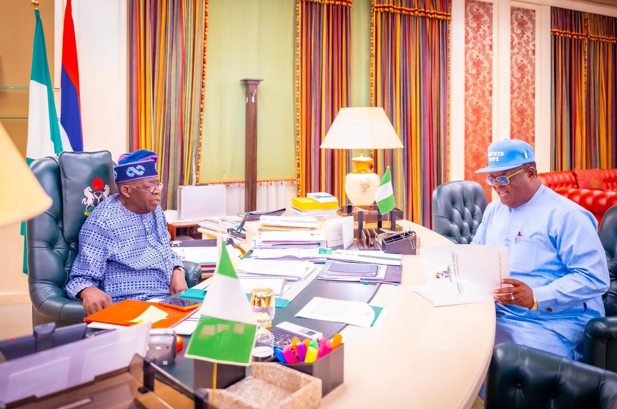 PICTURE SPEAKS

HE Senator Bola Ahmed Tinubu, GCFR President of the Federal Republic of Nigeria, received the Honourable Minister of Works, HE Senator Engr. David Umahi, CON at the State House, Abuja, on Wednesday, February 25, 2026.