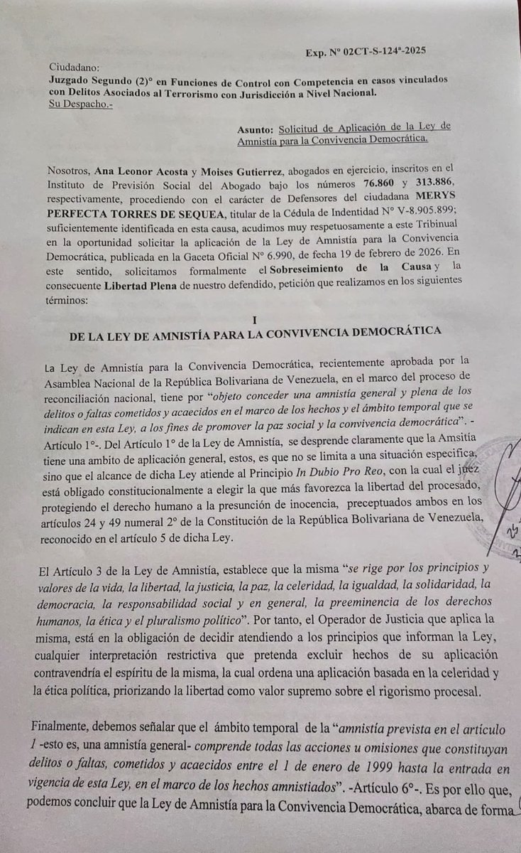 Coalicion_ddhh's tweet photo. La Coalición por los DDHH y la Democracia consignó solicitud de Sobreseimiento de la causa y la consecuente Libertad Plena a favor de nuestra defendida Merys Perfecta Torres de Sequea.

#AmnistiaEsLibertad
#LibertadParaTodos
#Venezuela https://t.co/rgwCIMj5JO