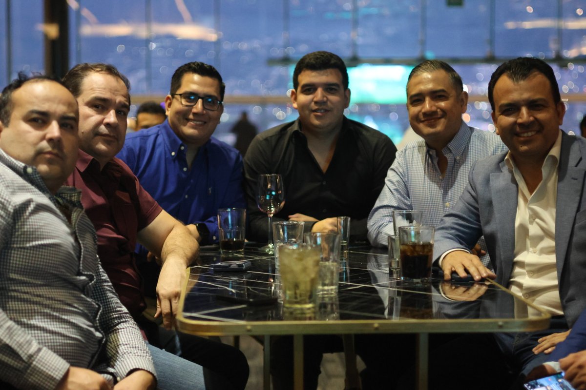ElAsegurador's tweet photo. Afirme Seguros realiza sus #KickOff comerciales a nivel nacional en distintas plazas del país, como parte del arranque estratégico de 2026, reuniendo a Agentes, Promotores y equipos internos con un objetivo de alinear y fortalecer la estrategia.
#AfirmeSeguros #KickOff2026 https://t.co/V3B5yw299a