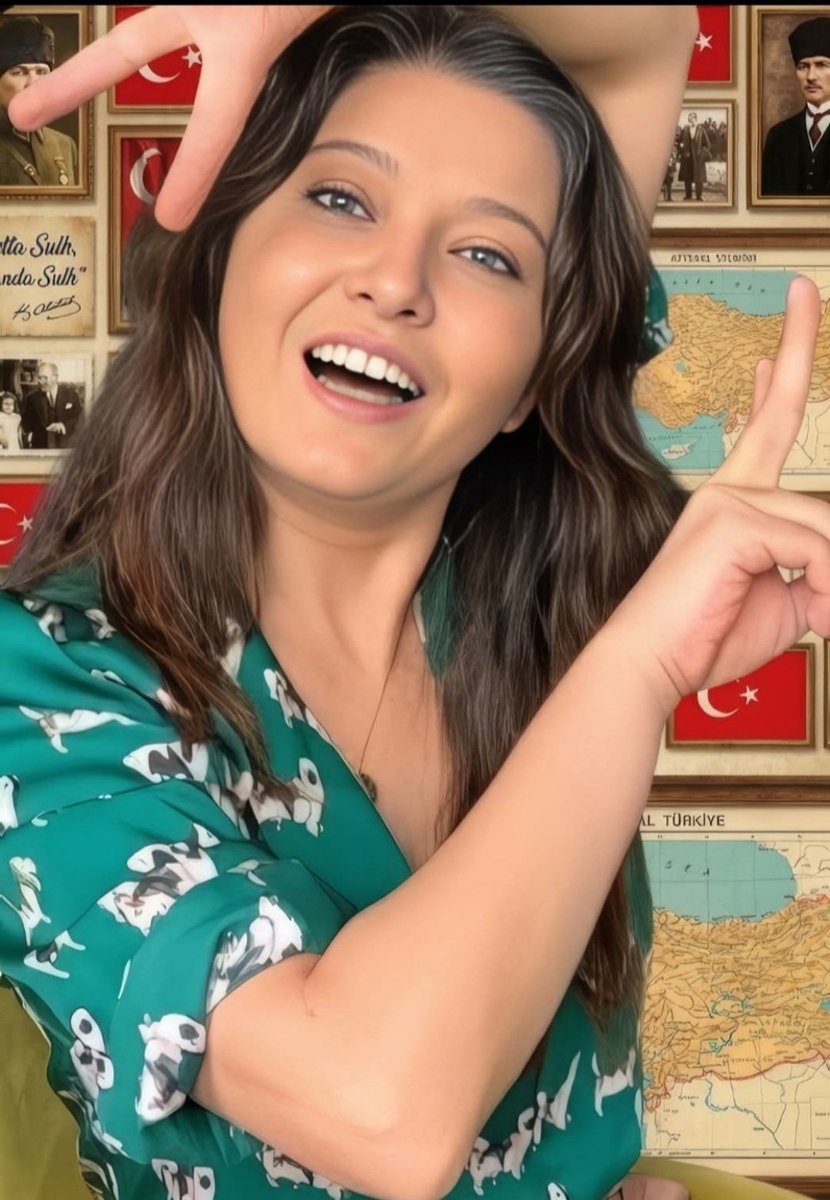 BU SOLCULARDAN NEFRET EDİYORUM
bu solculardan nefret ediyorum
ya, bunlar nasıl insanlar bilmem ki

eşitlik diyorlar
adalet diyorlar
özgürlük diyorlar
herkese güvenceli iş
herkese güvenceli gelecek
herkese aş diyorlar
zengin yoksul olmasın
toplum sınıfsız
kış günü herkesin evi