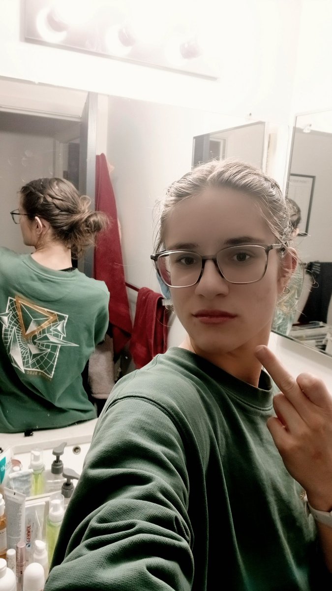 Queen Anora | Findom 🇨🇦🇩🇪 tweet media
