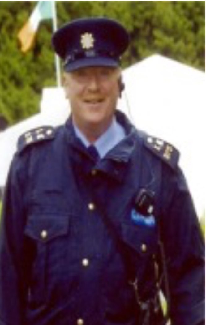 antoinette tweet media