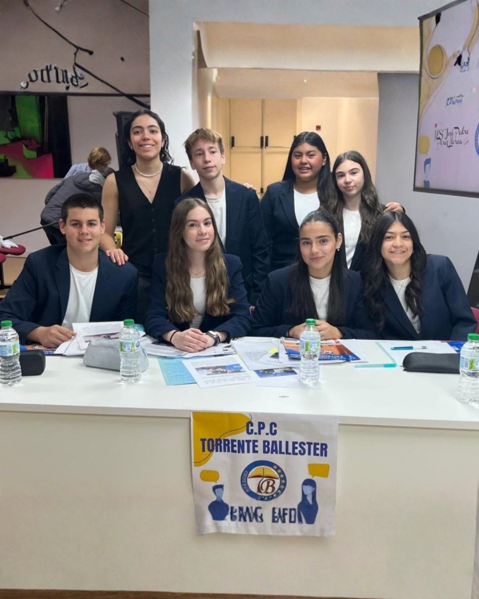 Colegio Torrente Ballester tweet media